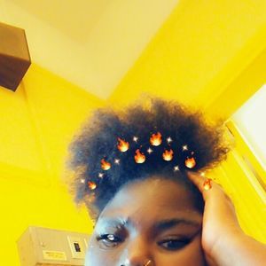 Meet your Posher, Simone